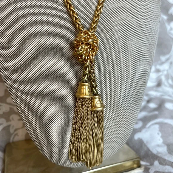 VINTAGE GIVENCHY RUNWAY TASSEL NECKLACE - Picture 4 of 8